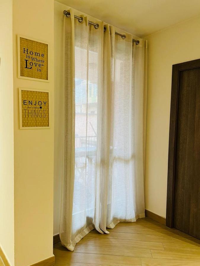 אסטי Comecasa Modern Apartment In Historical Centre מראה חיצוני תמונה