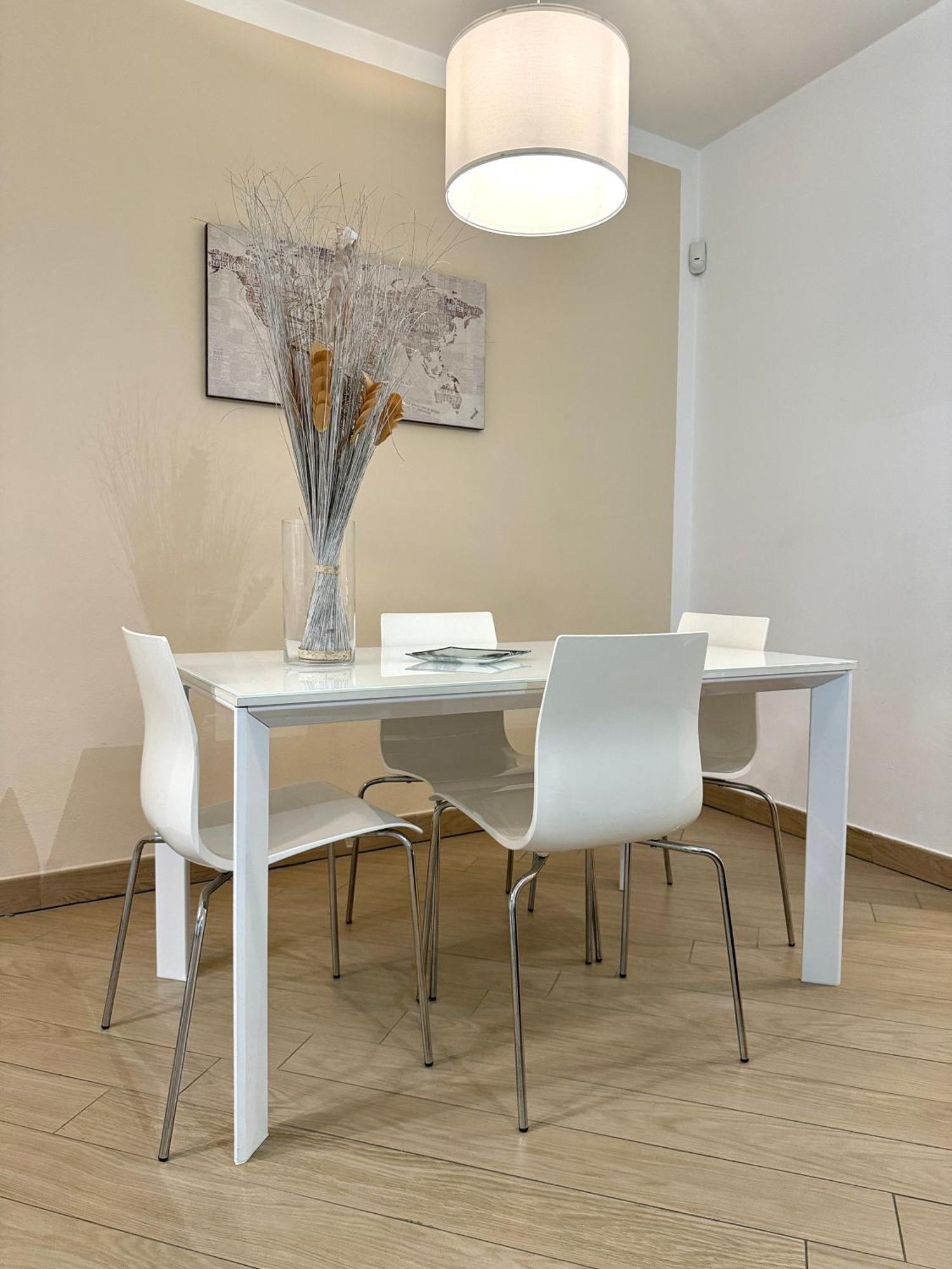 אסטי Comecasa Modern Apartment In Historical Centre מראה חיצוני תמונה