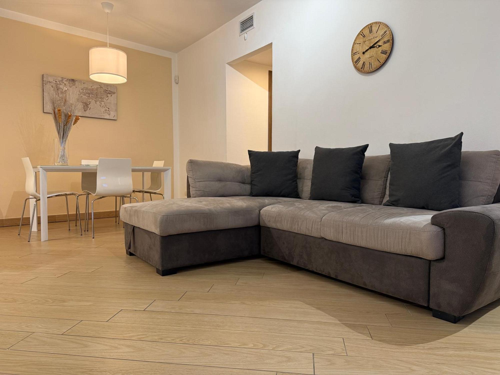 אסטי Comecasa Modern Apartment In Historical Centre מראה חיצוני תמונה